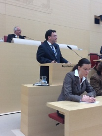 Schwerpunkt der politischen Arbeit der CSU-Landtagsfraktion im Mai 2012