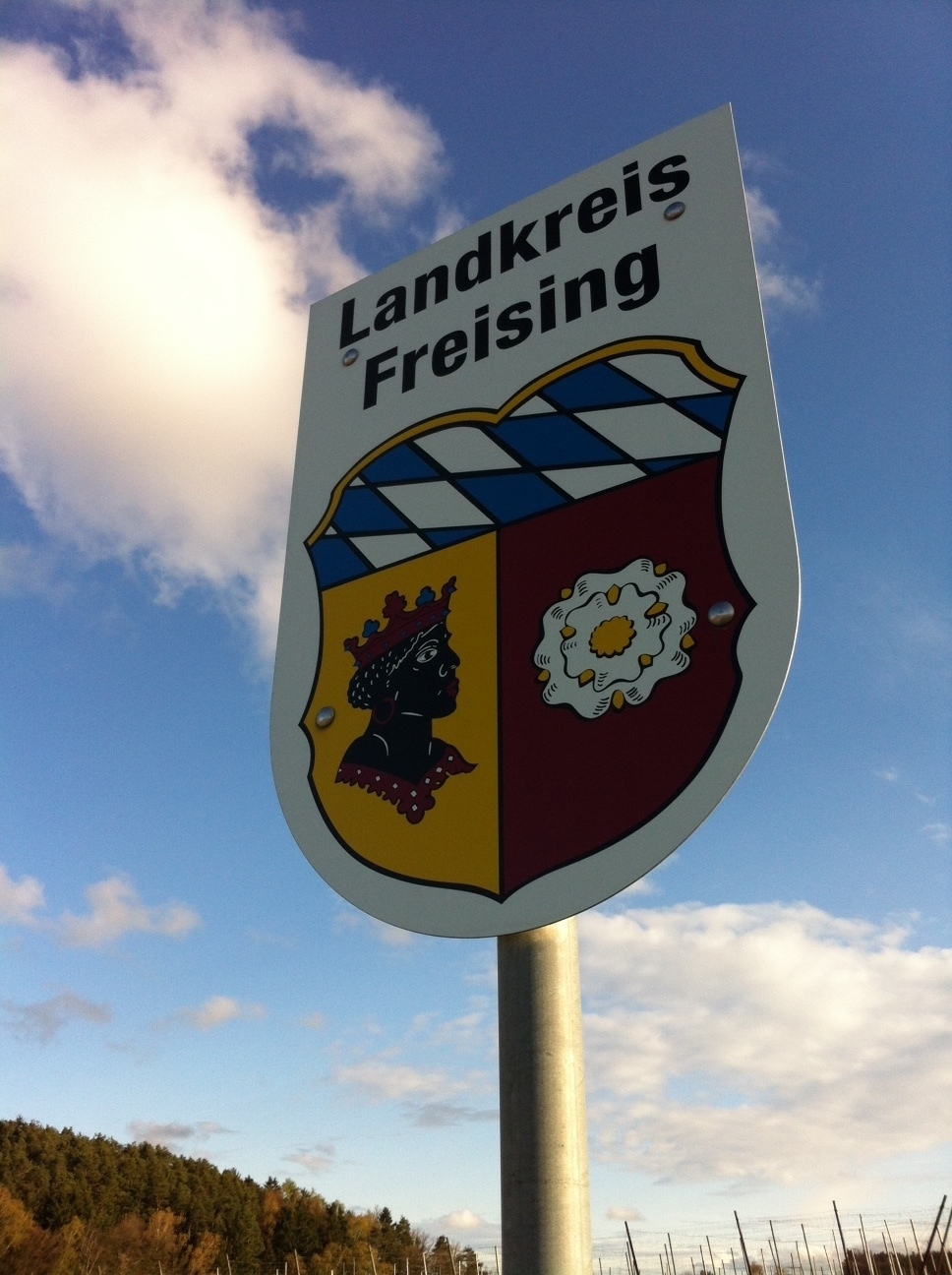 Umbau der Kreuzung B301/Karwendelring zu einem Kreisverkehr in Freising wird vom Freistaat gefördert
