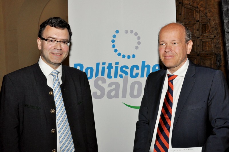 Unter Beobachtung: Reformen des Verfassungsschutzes