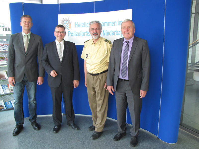 Informationsbesuch beim Polizeipräsidium Niederbayern in Straubing