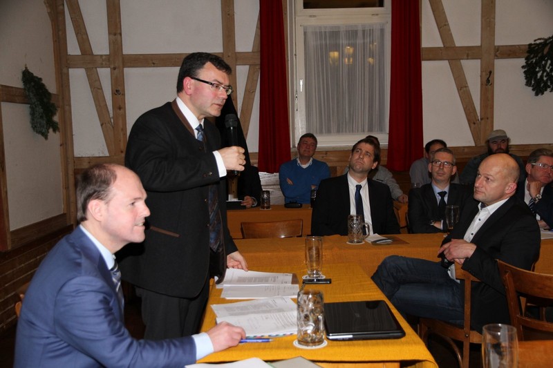 Straßenausbaubeiträge: Diskussions-veranstaltung im Landkreis Forchheim