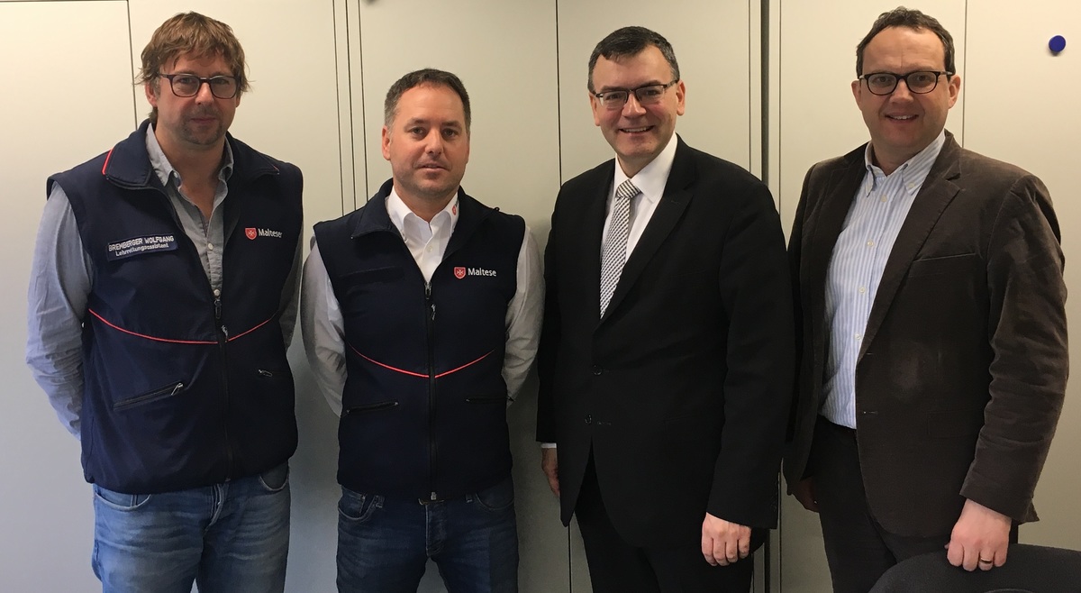 Besuch bei der Malteser Rettungswache am Flughafen München