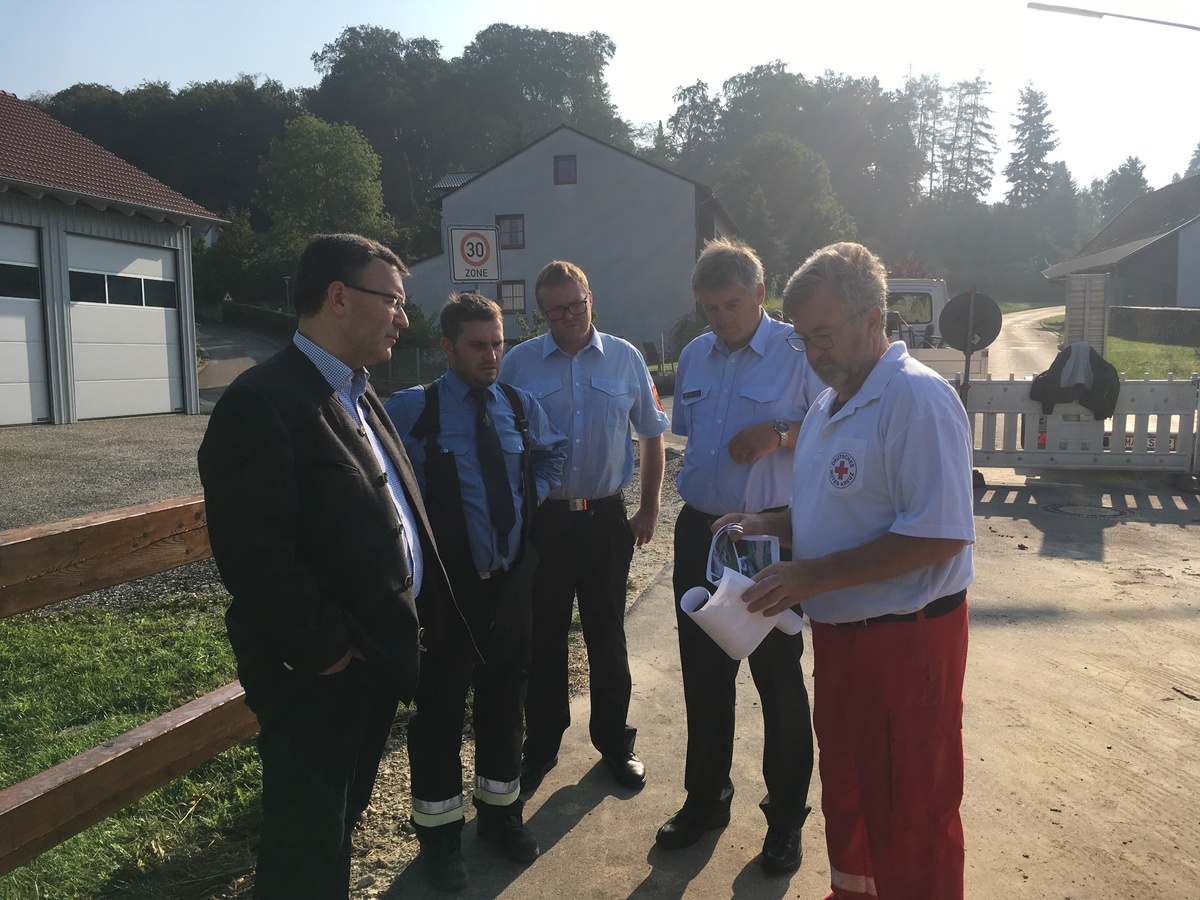 Besuch vor Ort in Tegernbach nach Starkregen