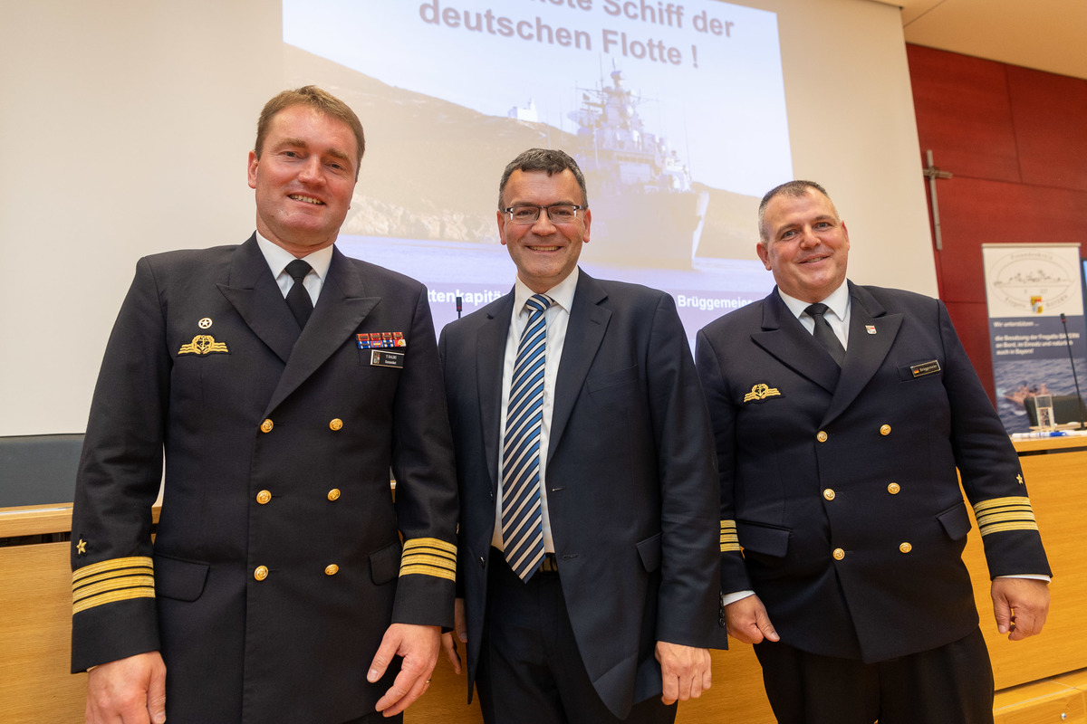 Beim Freundeskreis der Fregatte "Bayern"
