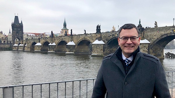 Zu politischen Gesprächen in Prag Zu politischen Gesprächen in Prag