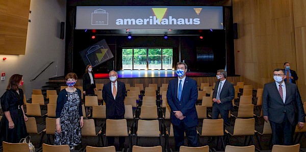 Wiedereröffnung des Amerikahauses in München Wiedereröffnung des Amerikahauses in München