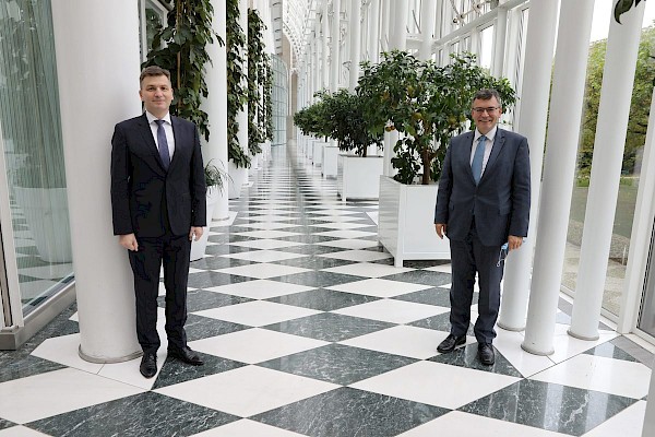 Gespräch mit dem slowakischen Botschafter Marián Jakubócy Gespräch mit dem slowakischen Botschafter Marián Jakubócy