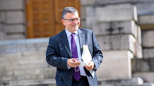 Weitere Möglichkeiten mit Verantwortung und Vorsicht Weitere Möglichkeiten mit Verantwortung und Vorsicht