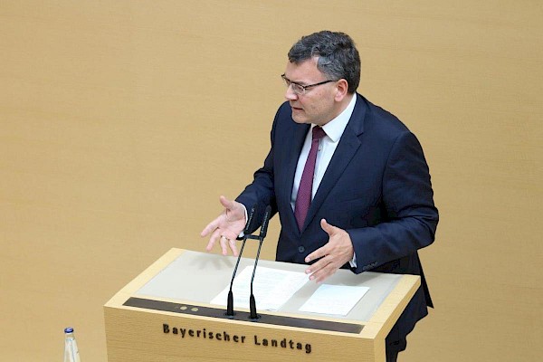 Debatte im Landtag: Bayerisches Mediengesetz Debatte im Landtag: Bayerisches Mediengesetz