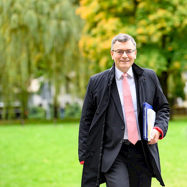 Ministerrat: Starkes Zeichen für mehr umweltschonende Mobilität im Freistaat Ministerrat: Starkes Zeichen für mehr umweltschonende Mobilität im Freistaat