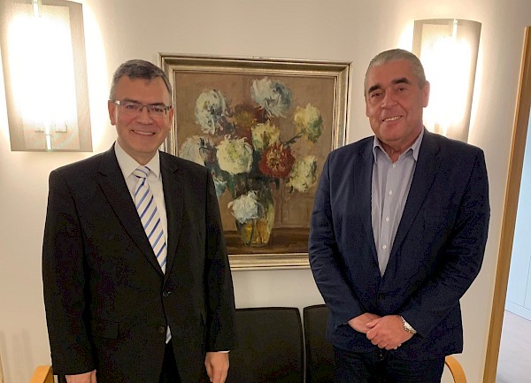 Arbeitsgespräch mit Bürgermeister Martin Vaas in Allershausen Arbeitsgespräch mit Bürgermeister Martin Vaas in Allershausen