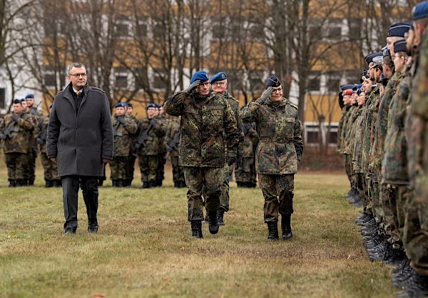 Kommandoübergabe bei der Sanitätsakademie der Bundeswehr Kommandoübergabe bei der Sanitätsakademie der Bundeswehr