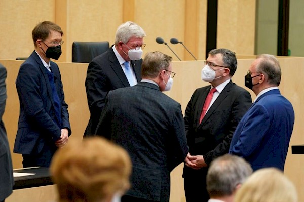 Bundesrat stimmt Änderungen an Corona-Verordnungen zu Bundesrat stimmt Änderungen an Corona-Verordnungen zu
