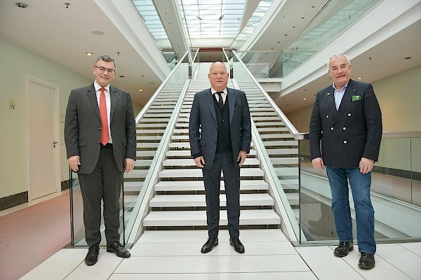 Gespräch mit dem Generalsekretär der Europäischen Rabbinerkonferenz (CER) Gespräch mit dem Generalsekretär der Europäischen Rabbinerkonferenz (CER)