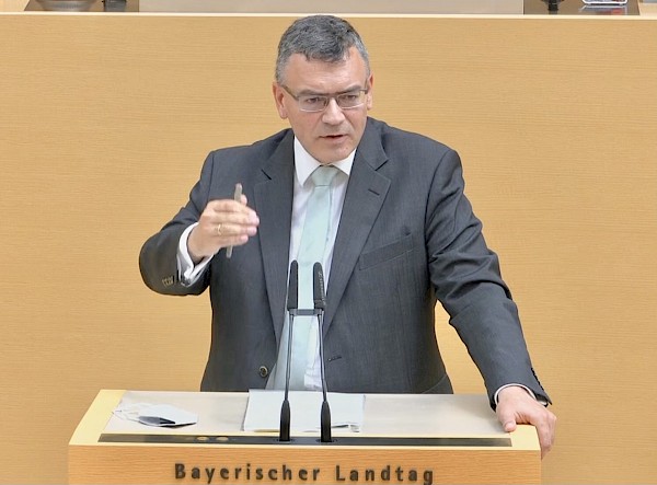 Haushaltsdebatte im Bayerischen Landtag: Etat der Staatskanzlei Haushaltsdebatte im Bayerischen Landtag: Etat der Staatskanzlei