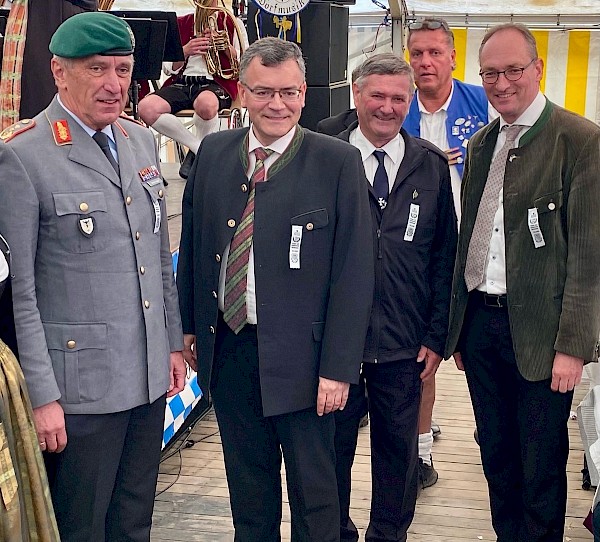 150 Jahre Krieger- und Soldatenverein Haimhausen 150 Jahre Krieger- und Soldatenverein Haimhausen