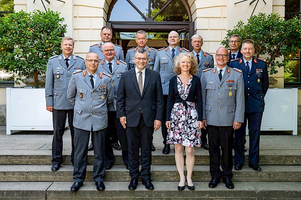 Mittagessen mit bayerischen Generalen Mittagessen mit bayerischen Generalen
