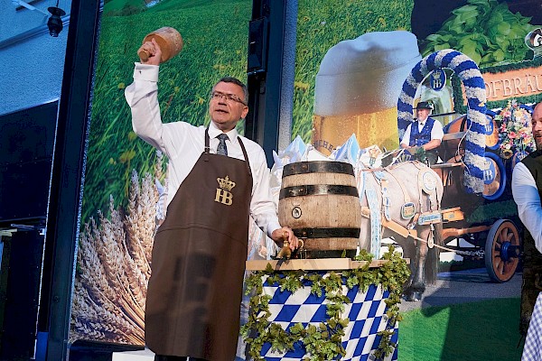 Auftakt zum Oktoberfest in Berlin Auftakt zum Oktoberfest in Berlin