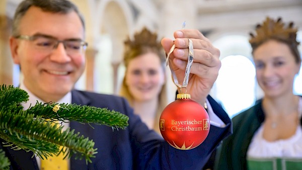 Christbäume für die Bayerische Staatskanzlei 2022 Christbäume für die Bayerische Staatskanzlei 2022