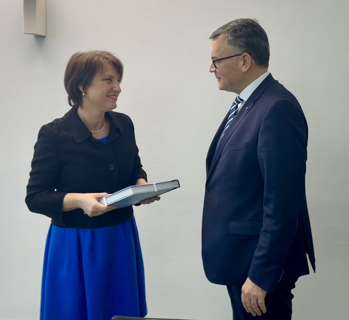 Gespräch mit der rumänischen Botschafterin Adriana-Loreta Stănescu