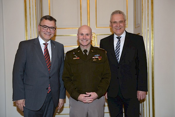 Gespräch mit dem Nato-Oberbefehlshaber in Europa, General Christopher G. Cavoli Gespräch mit dem Nato-Oberbefehlshaber in Europa, General Christopher G. Cavoli