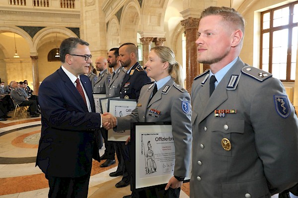 Feierstunde der Sanitätsakademie der Bundeswehr Feierstunde der Sanitätsakademie der Bundeswehr