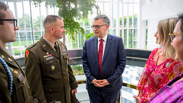 Gespräch mit Brigadegeneral Steven P. Carpenter Gespräch mit Brigadegeneral Steven P. Carpenter