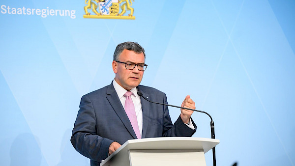 Kabinett: Innovation und investitionsfreundliche Rahmenbedingungen Kabinett: Innovation und investitionsfreundliche Rahmenbedingungen