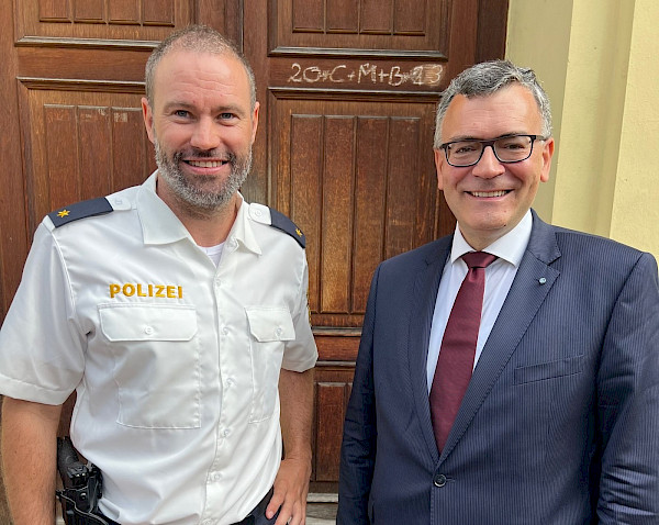 Gedankenaustausch mit dem neuen Leiter der Polizeiinspektion Freising Gedankenaustausch mit dem neuen Leiter der Polizeiinspektion Freising