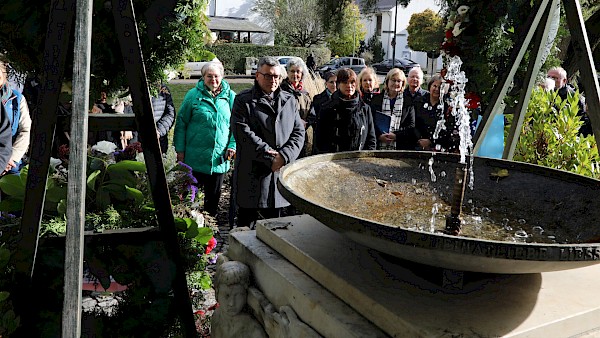 60 Jahre Franzosenbrunnen und 60 Jahre Deutsch-Französischer Elysée-Vertrag 60 Jahre Franzosenbrunnen und 60 Jahre Deutsch-Französischer Elysée-Vertrag