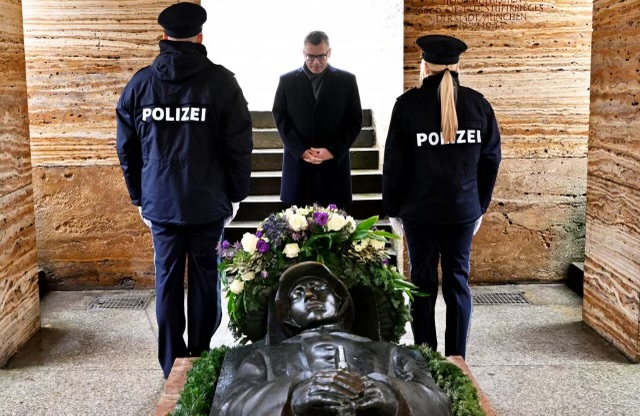Volkstrauertag: Landesfeier des Volksbundes Deutsche Kriegsgräberfürsorge e. V.
