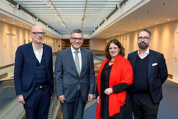 Gespräch mit Paramount Pictures Gespräch mit Paramount Pictures