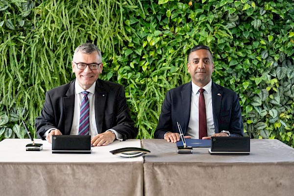 Bayern und US-Raumfahrtfirma Axiom Space Inc. starten Zusammenarbeit Bayern und US-Raumfahrtfirma Axiom Space Inc. starten Zusammenarbeit