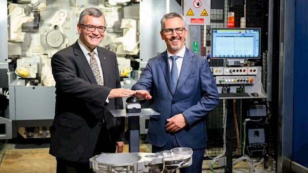 BMW Group: Inbetriebnahme des Produktionsbereichs für E-Motorengehäuse BMW Group: Inbetriebnahme des Produktionsbereichs für E-Motorengehäuse