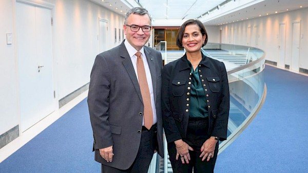 Gespräch mit Executive Vice President bei Cisco Systems GmbH, Liz Centoni Gespräch mit Executive Vice President bei Cisco Systems GmbH, Liz Centoni