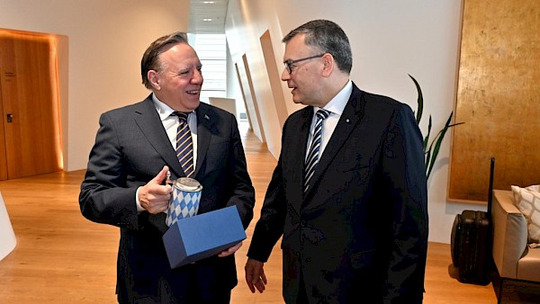 Gespräch mit Premierminister von Québec Gespräch mit Premierminister von Québec