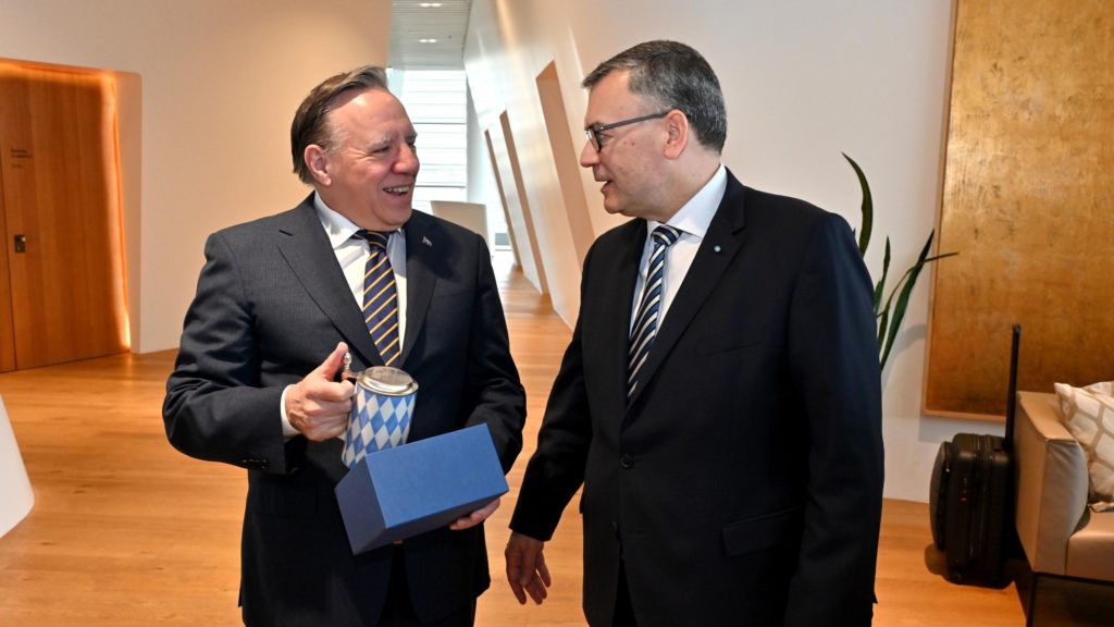 Gespräch mit Premierminister von Québec