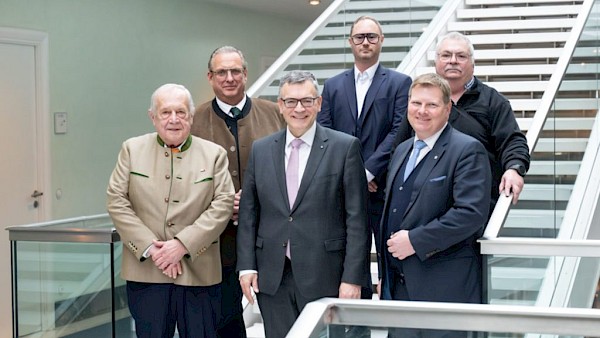 Gespräch mit Marktkaufleuten und Schaustellern 2025 Gespräch mit Marktkaufleuten und Schaustellern 2025