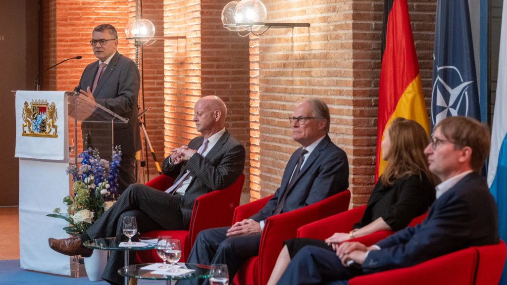 Sicherheitspolitisches Gespräch: 80 Jahre Kriegsende – 70 Jahre NATO-Mitgliedschaft Deutschlands