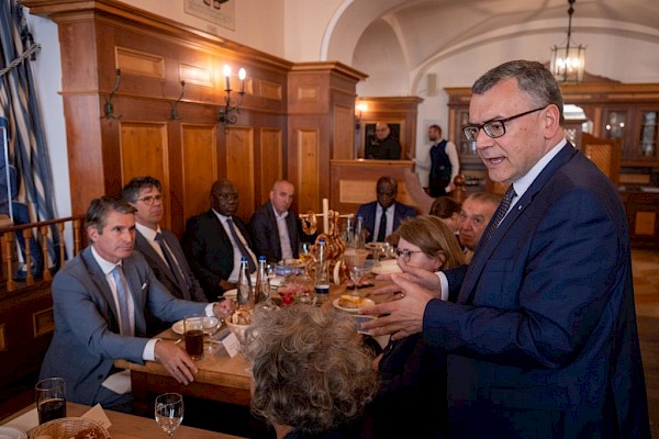 Treffen mit einer Delegation von Botschaftern bei den Vereinten Nationen