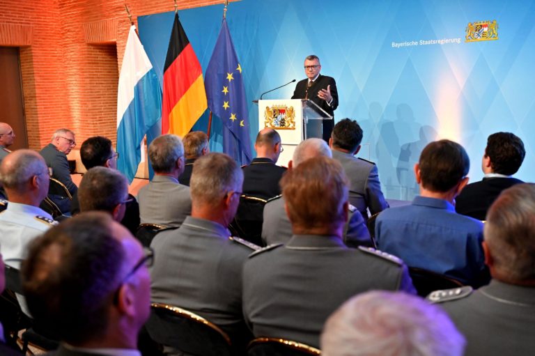 Tagung mit Kommandeuren, Standortältesten und Bürgermeistern bayerischer Bundeswehrstandorte