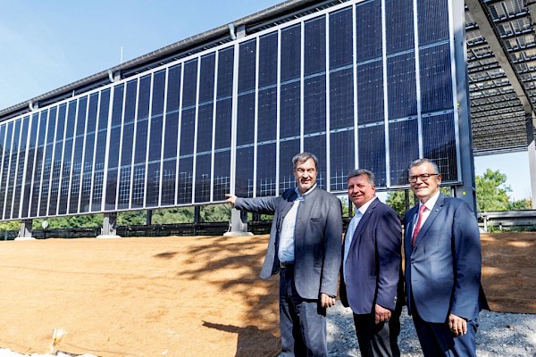 Flughafen München: Inbetriebnahme der PV-Überdachung über den Flughafenzubringer Flughafen München: Inbetriebnahme der PV-Überdachung über den Flughafenzubringer