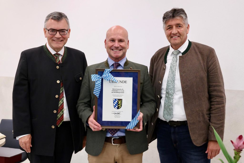 Ehrenbürgerwürde der Stadt Grafenwöhr für General a.D. Christopher G. Cavoli