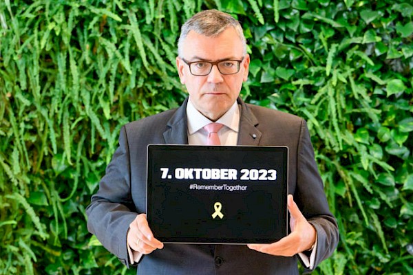 #RememberTogether