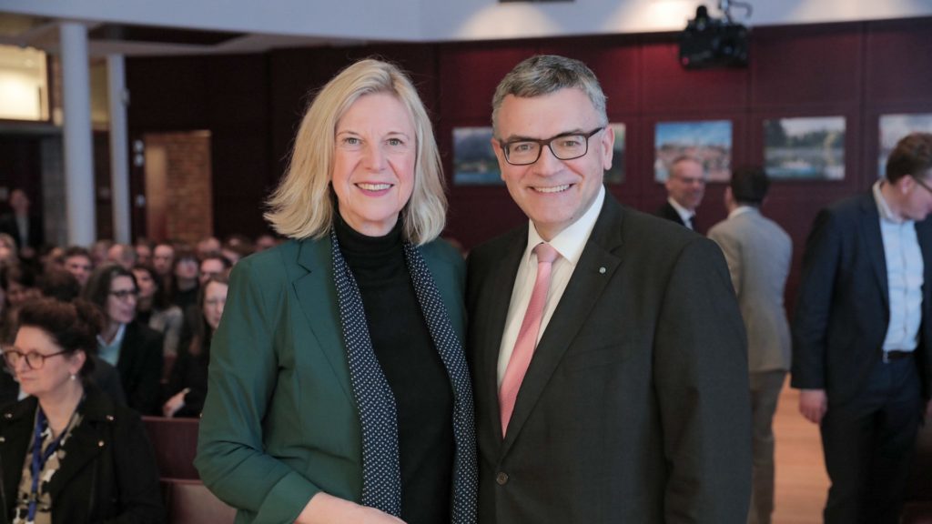 Medienlandschaft im Wandel – KI als Gefahr oder Chance für den Qualitätsjournalismus?