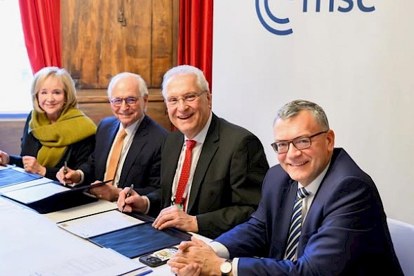 Absichtserklärung zur Gründung einer Henry Kissinger Stiftung