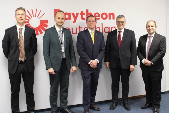 Besuch bei der Raytheon Deutschland GmbH in Freising