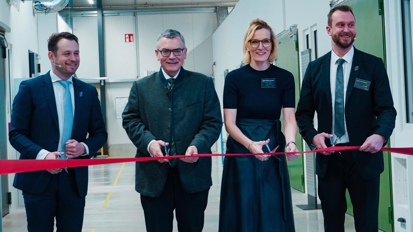 Eröffnung des neuen Produktions- und Testhangars von Vaeridion in Oberpfaffenhofen