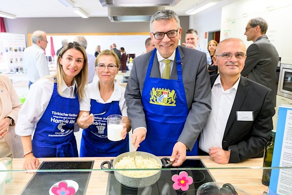 Türkischer Kochkurs „Integration geht durch den Magen“