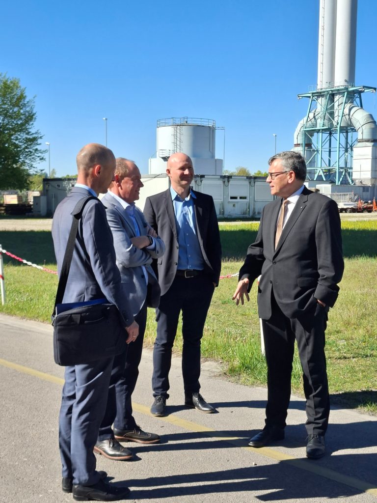 Besuch des Kraftwerks in Zolling